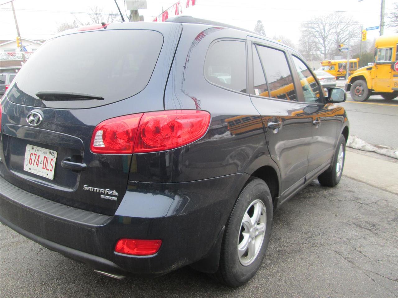 2009 Hyundai Santa Fe GLS Photo