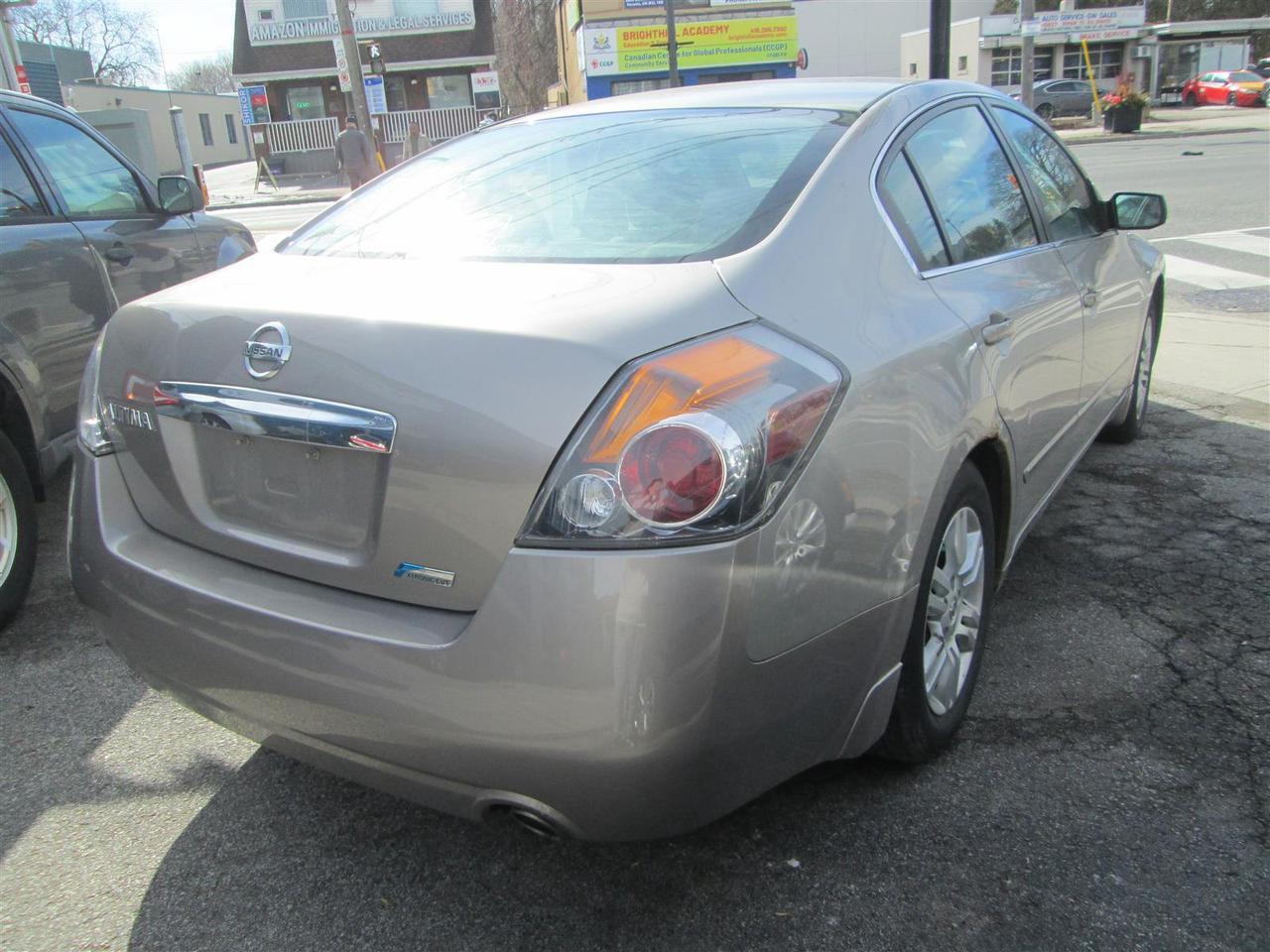2012 Nissan Altima 2.5 Photo