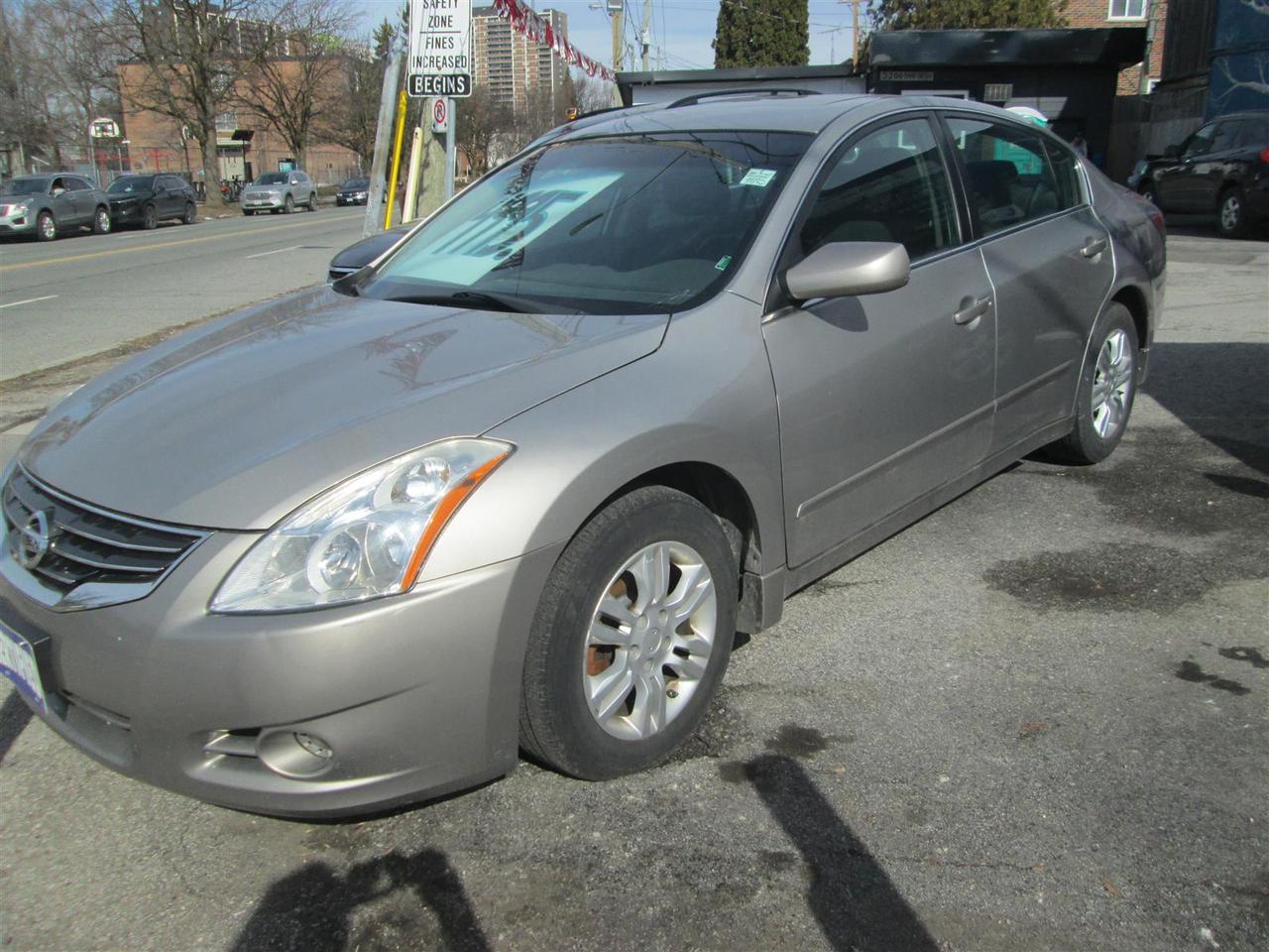 2012 Nissan Altima 2.5 Photo2
