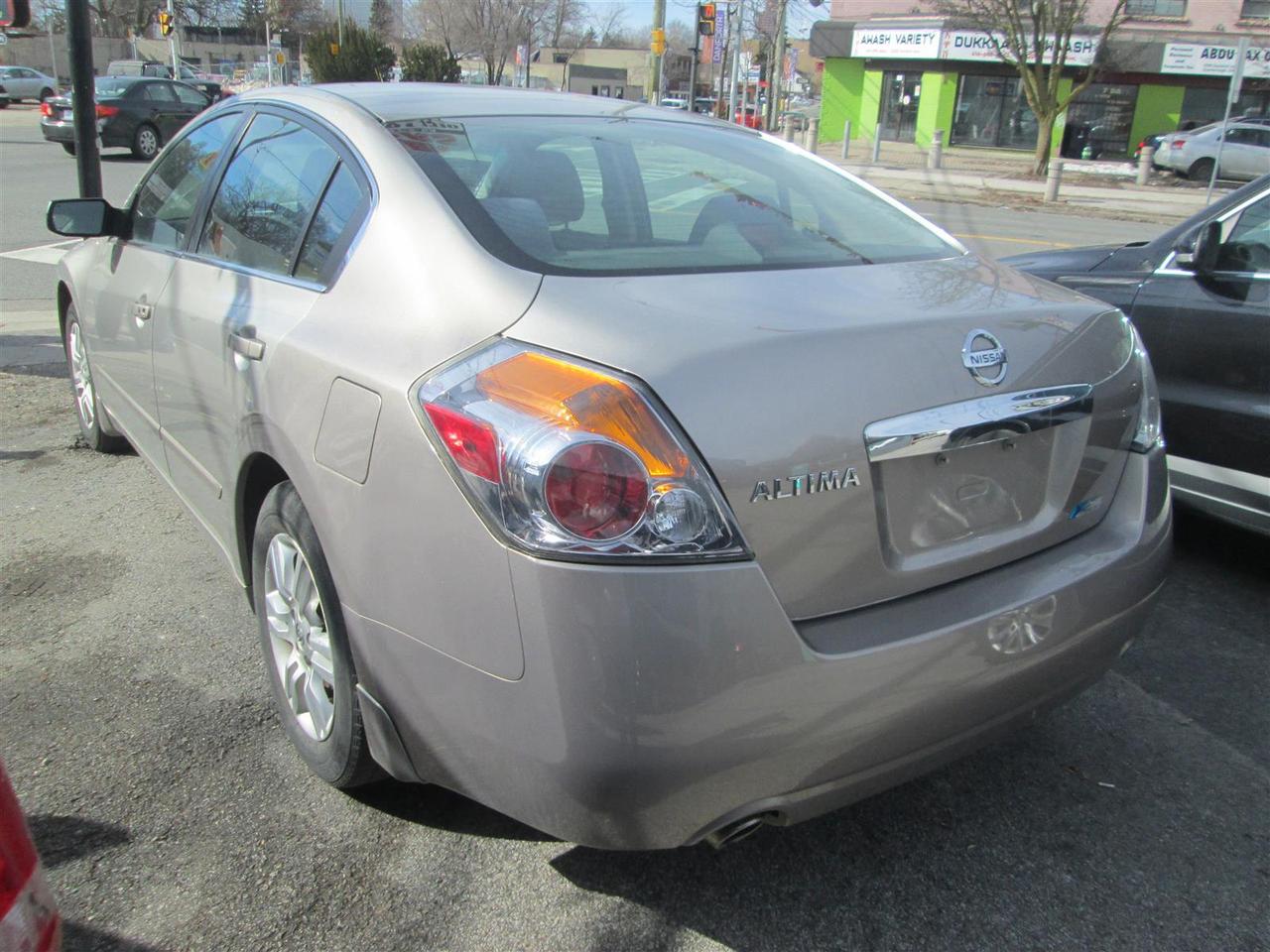 2012 Nissan Altima 2.5 Photo