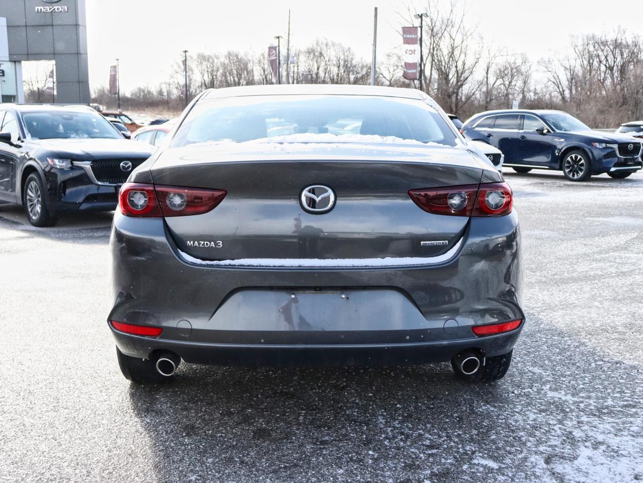 2025 Mazda MAZDA3 GS Photo