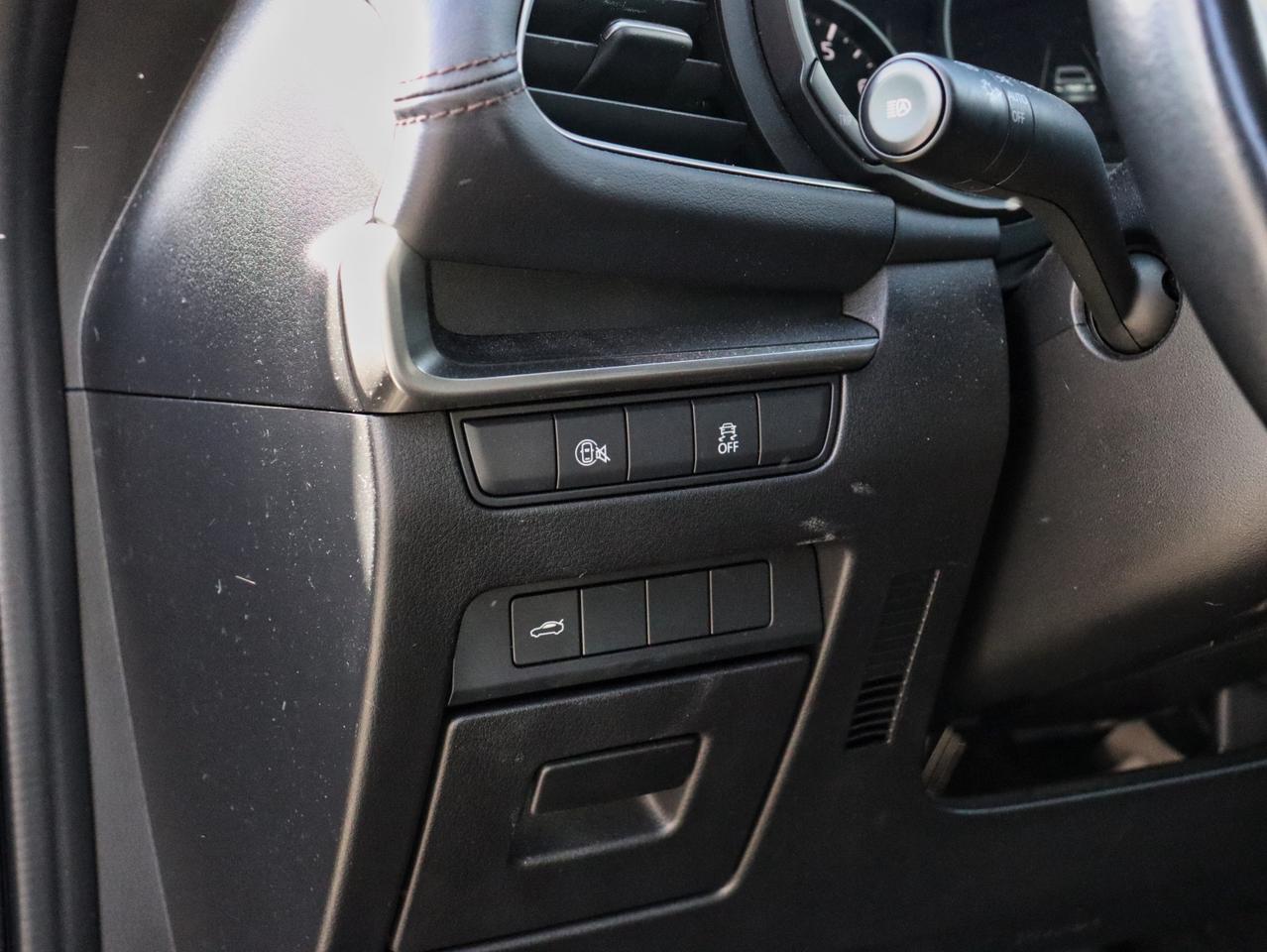 2025 Mazda MAZDA3 GS Photo