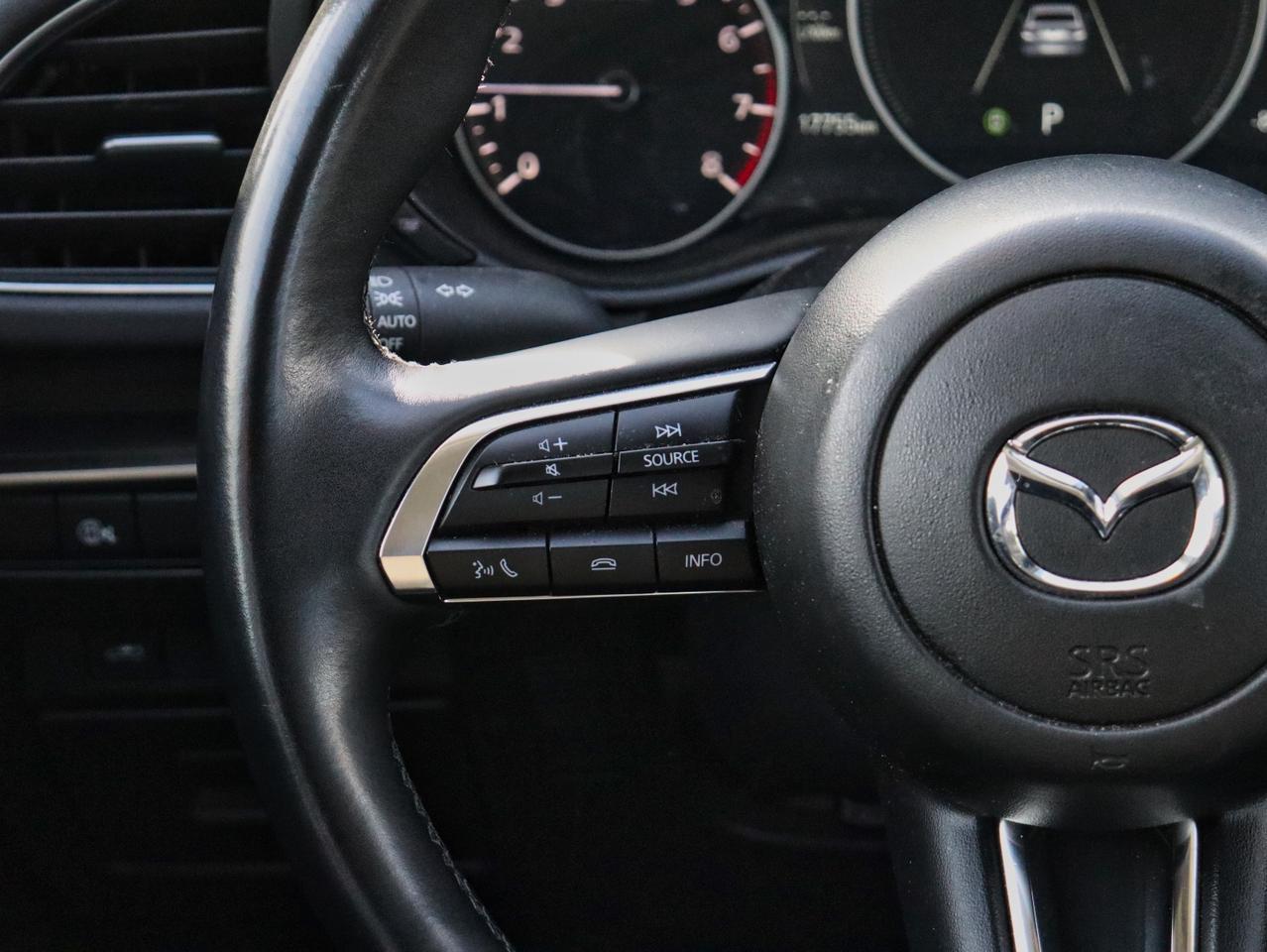 2025 Mazda MAZDA3 GS Photo