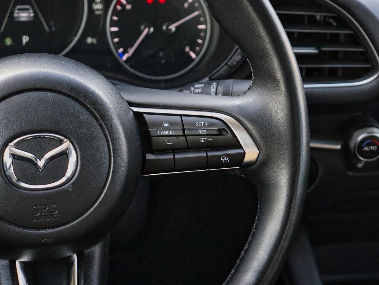 2025 Mazda MAZDA3 GS Photo