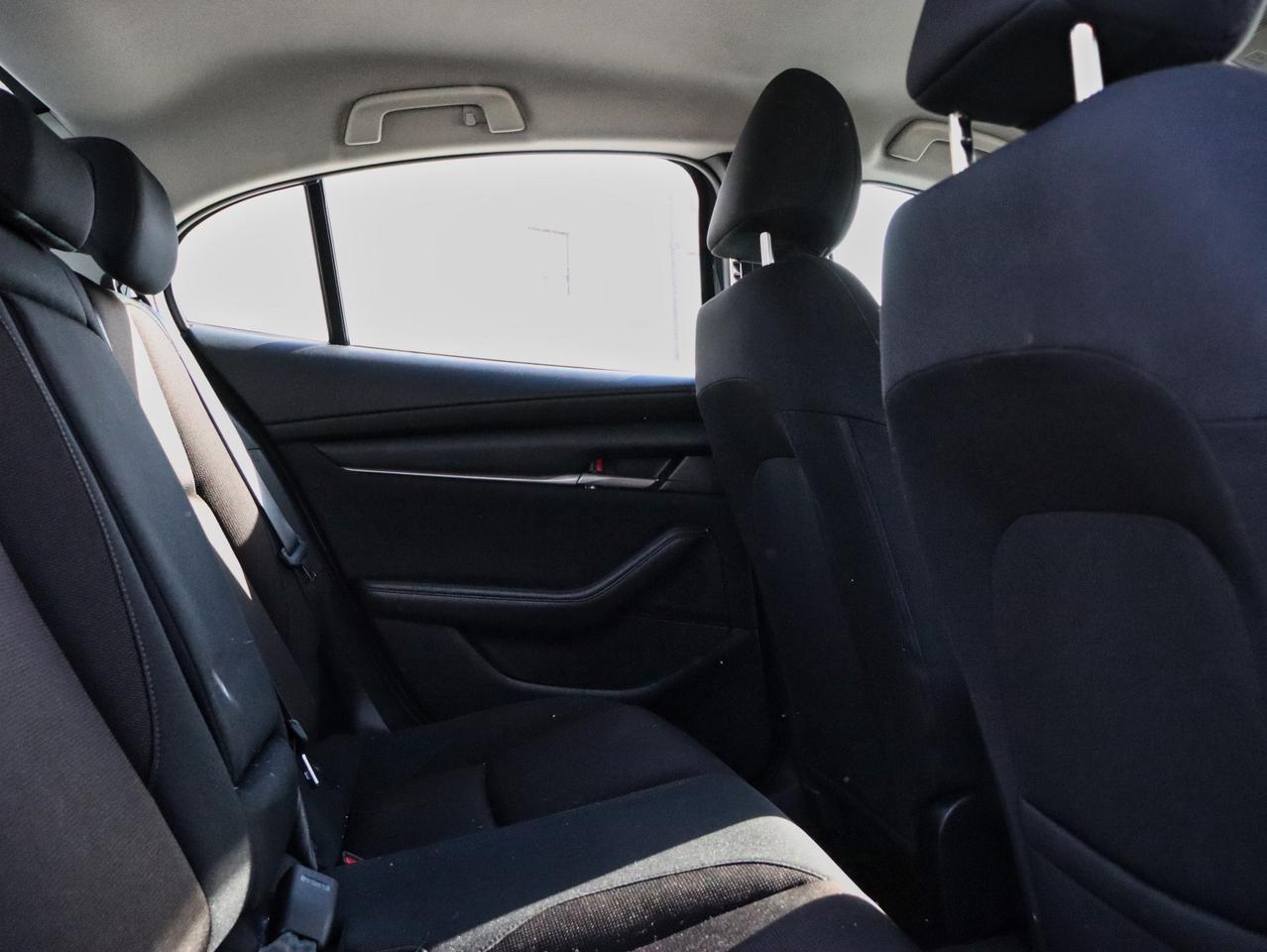 2025 Mazda MAZDA3 GS Photo