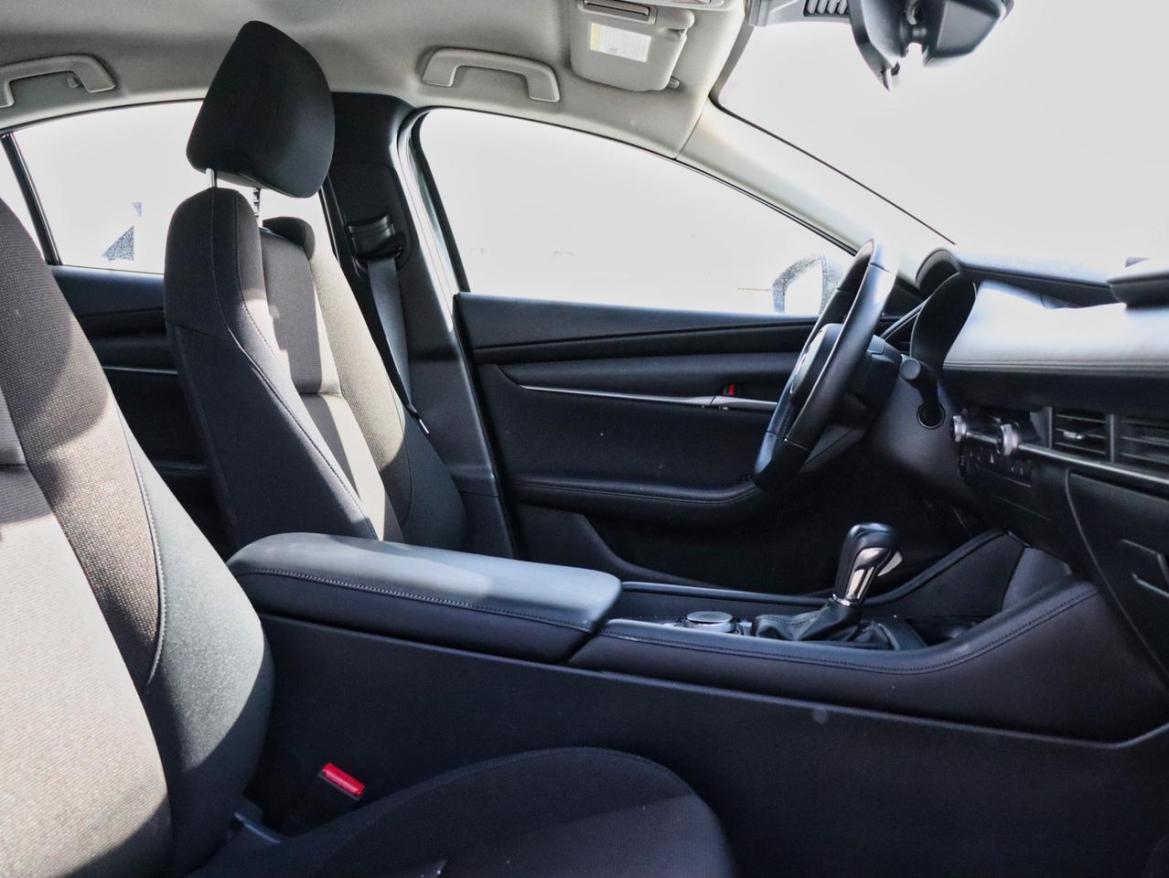 2025 Mazda MAZDA3 GS Photo