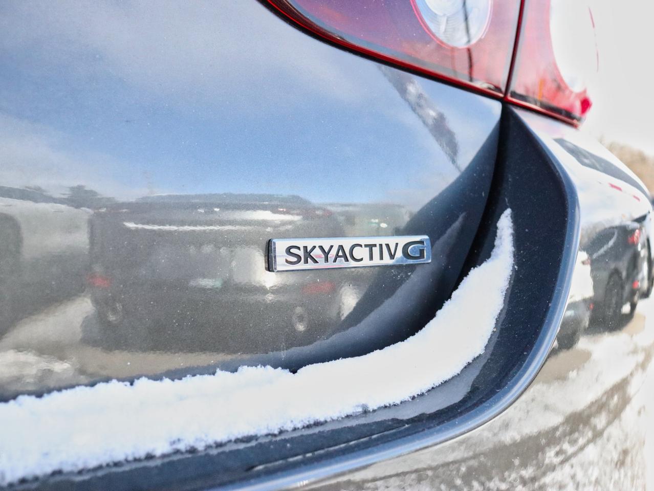 2025 Mazda MAZDA3 GS Photo