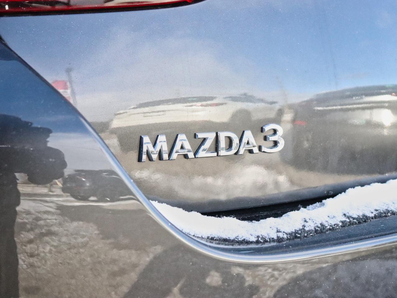 2025 Mazda MAZDA3 GS Photo