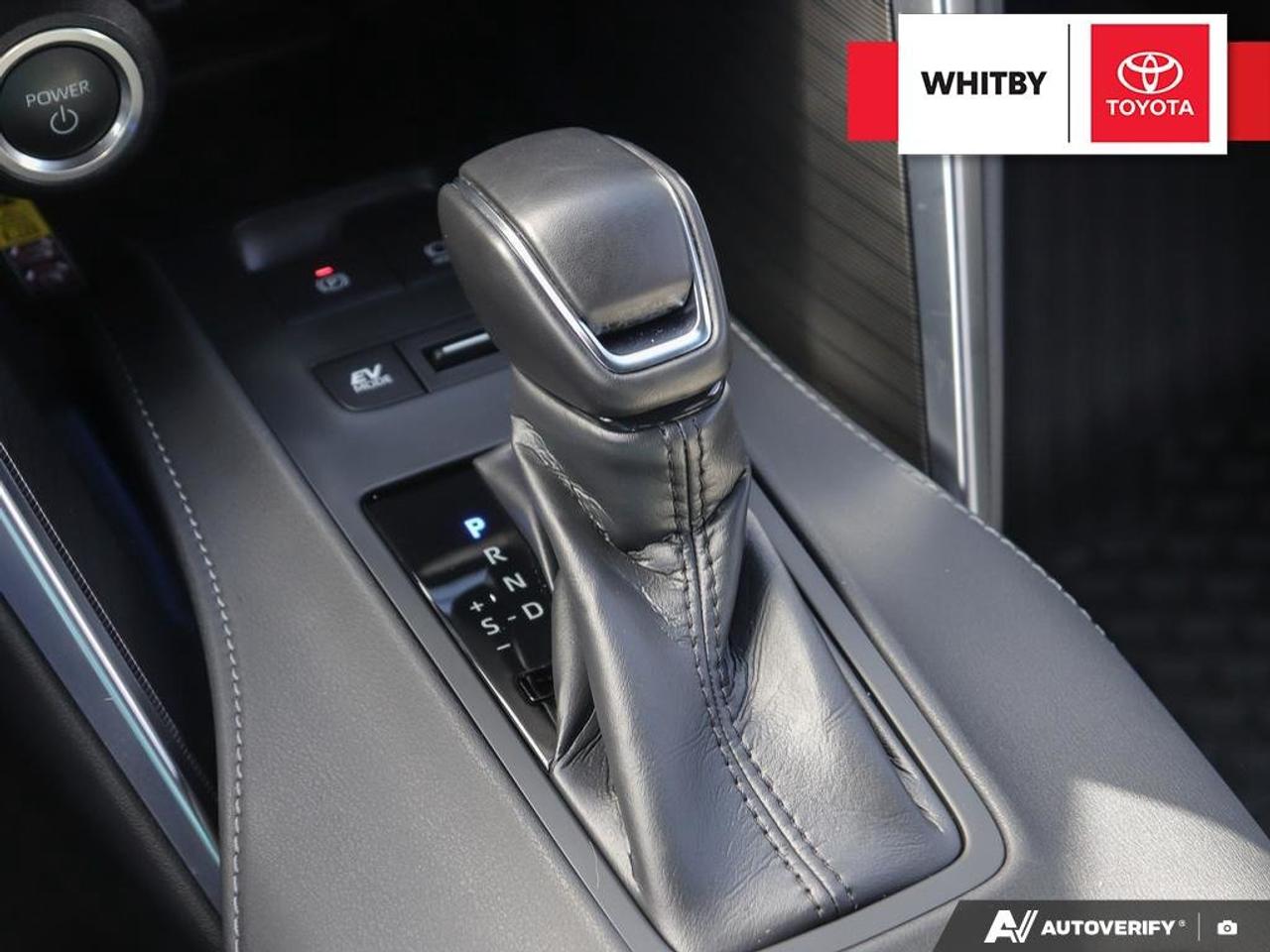 2023 Toyota Venza XLE Hybrid 2.5L Photo