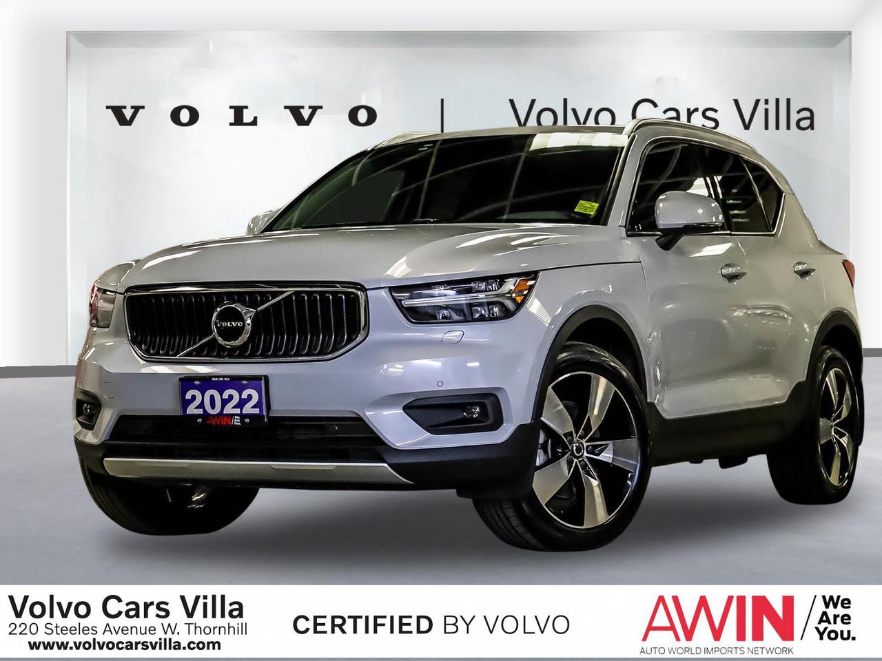 2022 Volvo XC40 T5 AWD Momentum Photo