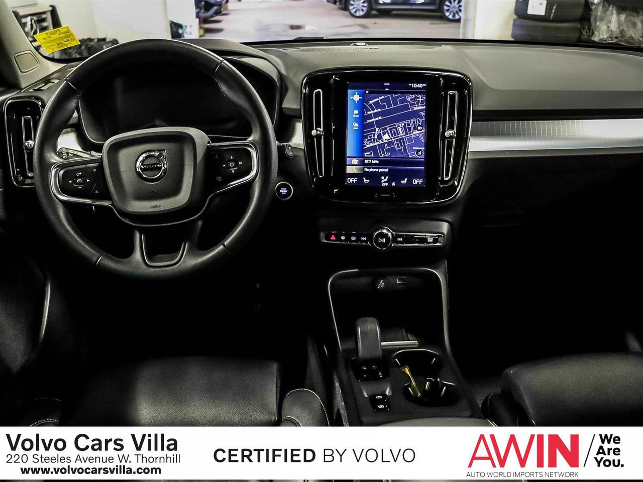 2022 Volvo XC40 T5 AWD Momentum Photo
