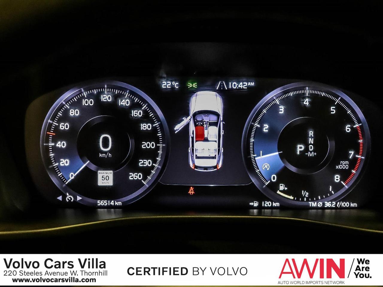2022 Volvo XC40 T5 AWD Momentum Photo