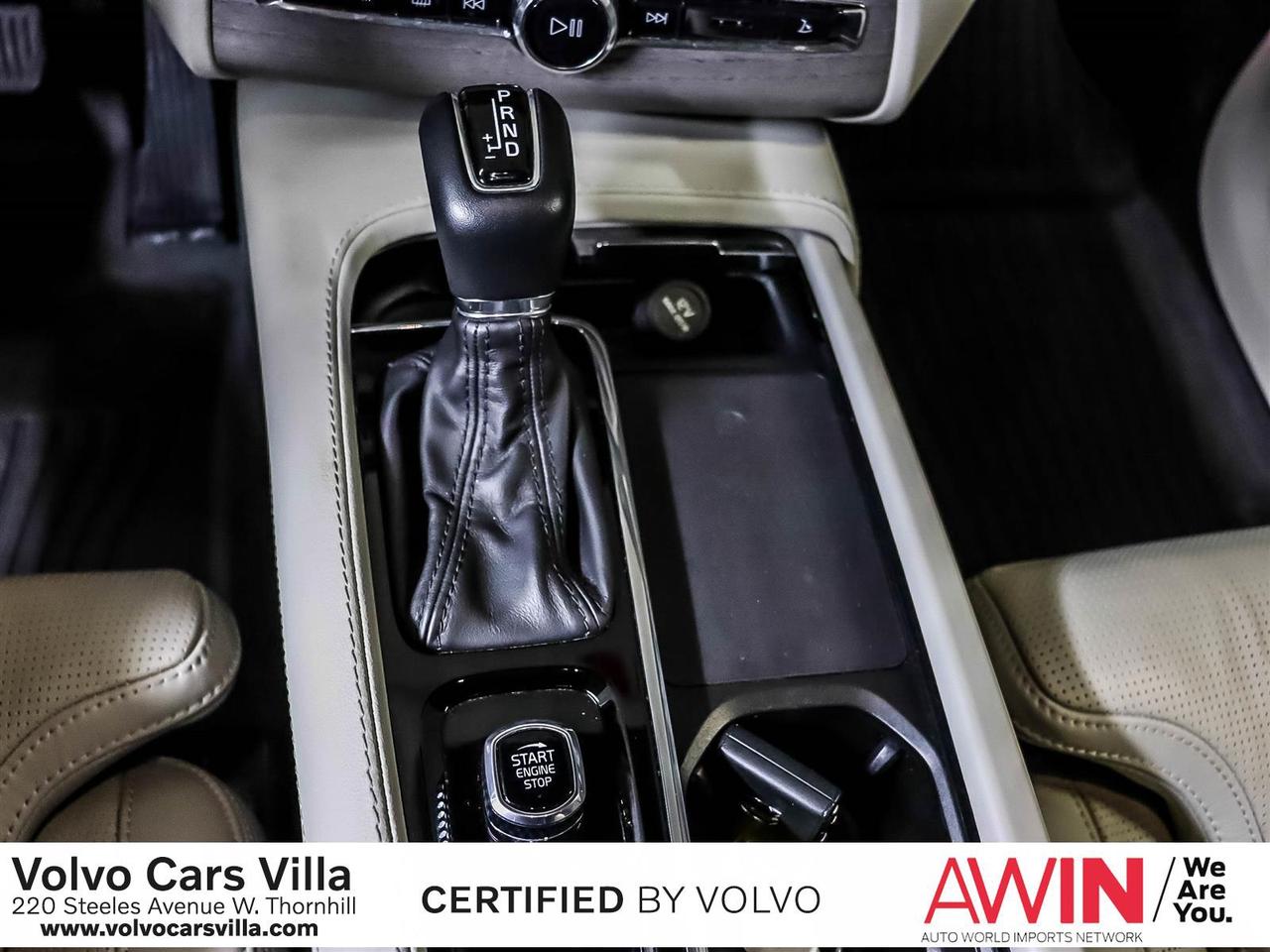2022 Volvo XC90 T6 AWD Inscription (7-Seat) Photo
