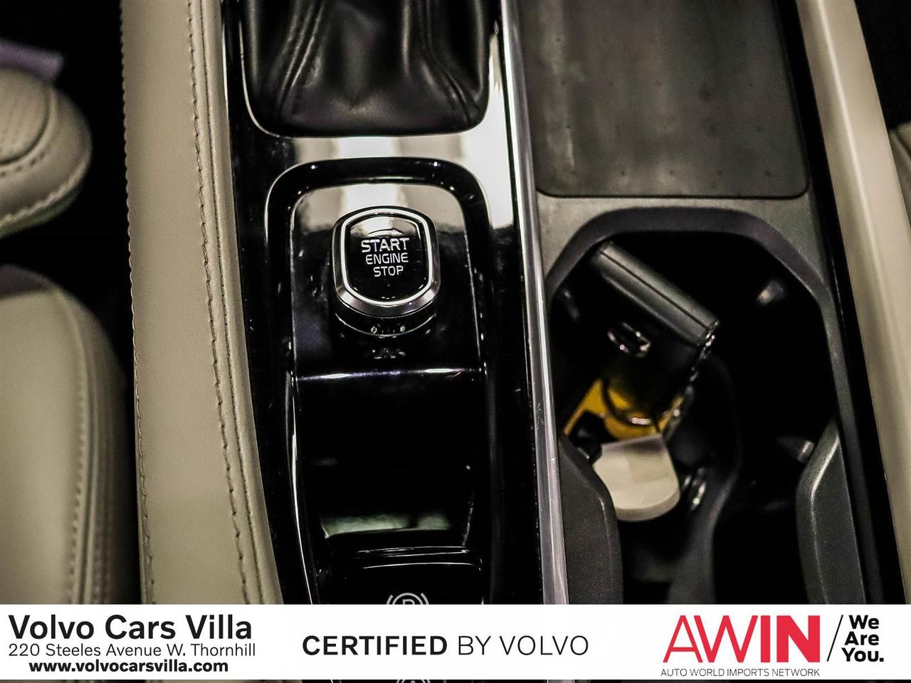 2022 Volvo XC90 T6 AWD Inscription (7-Seat) Photo