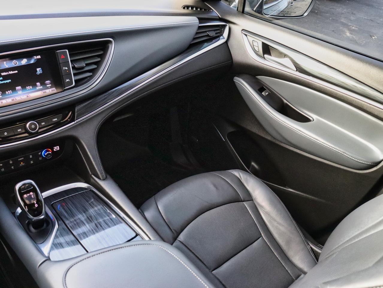 2018 Buick Enclave Premium AWD Photo