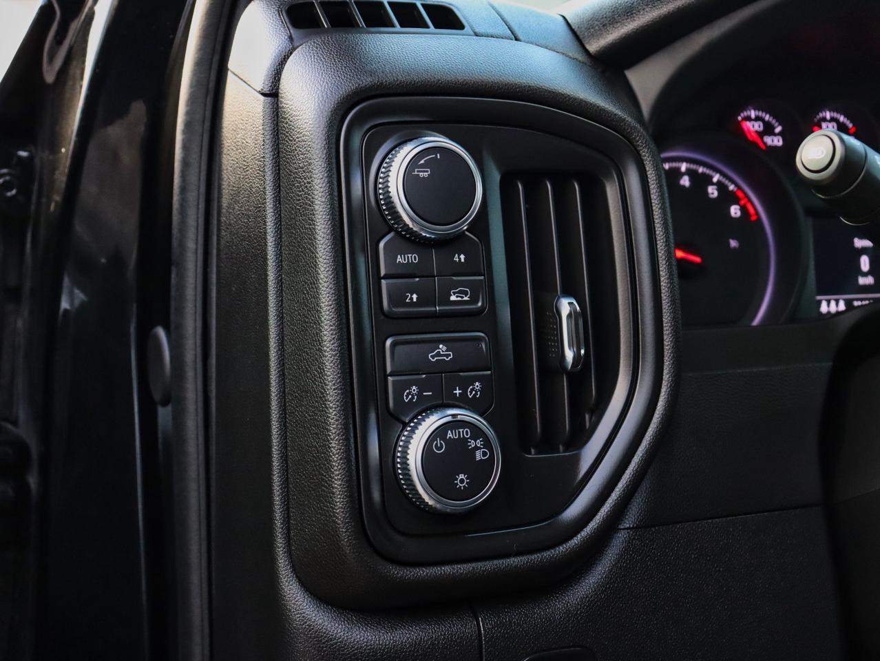2024 GMC Sierra 1500 Pro Crew Cab Short Box 4WD Photo
