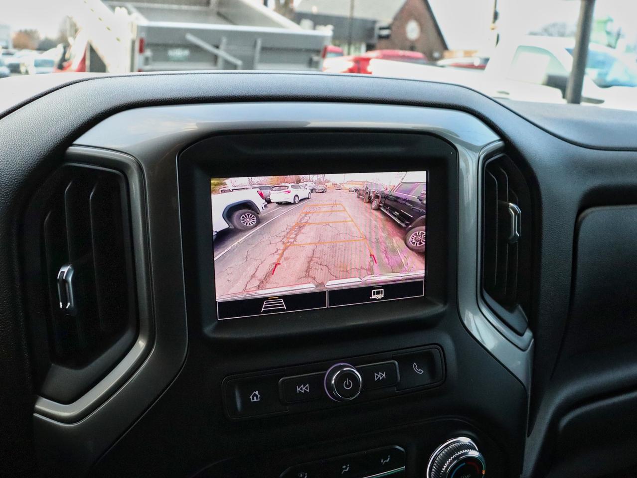 2024 GMC Sierra 1500 Pro Crew Cab Short Box 4WD Photo