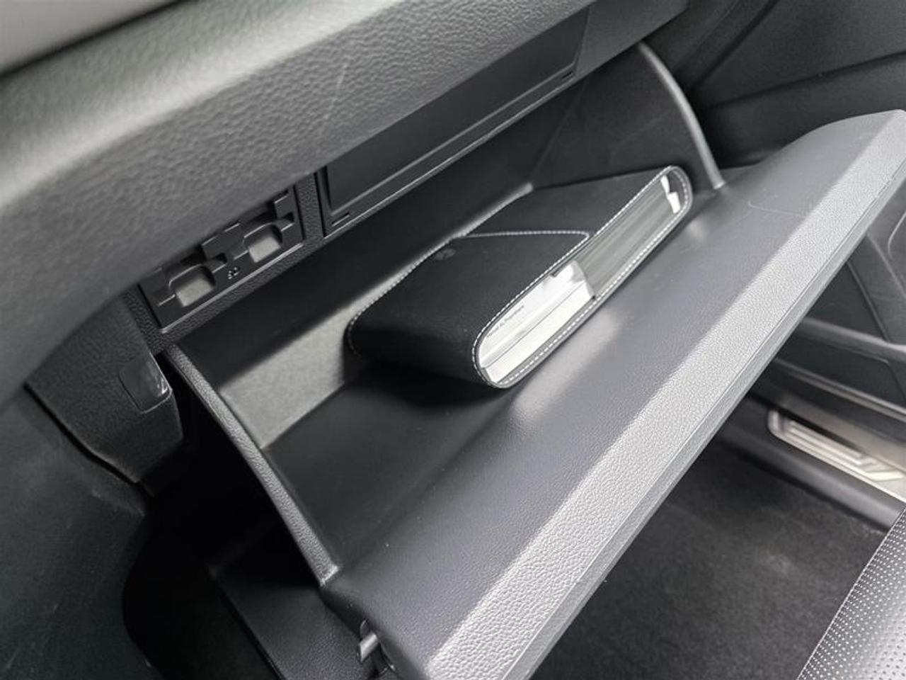 2022 Volkswagen Atlas Highline 3.6L 8sp at w/Tip 4MOTION Photo