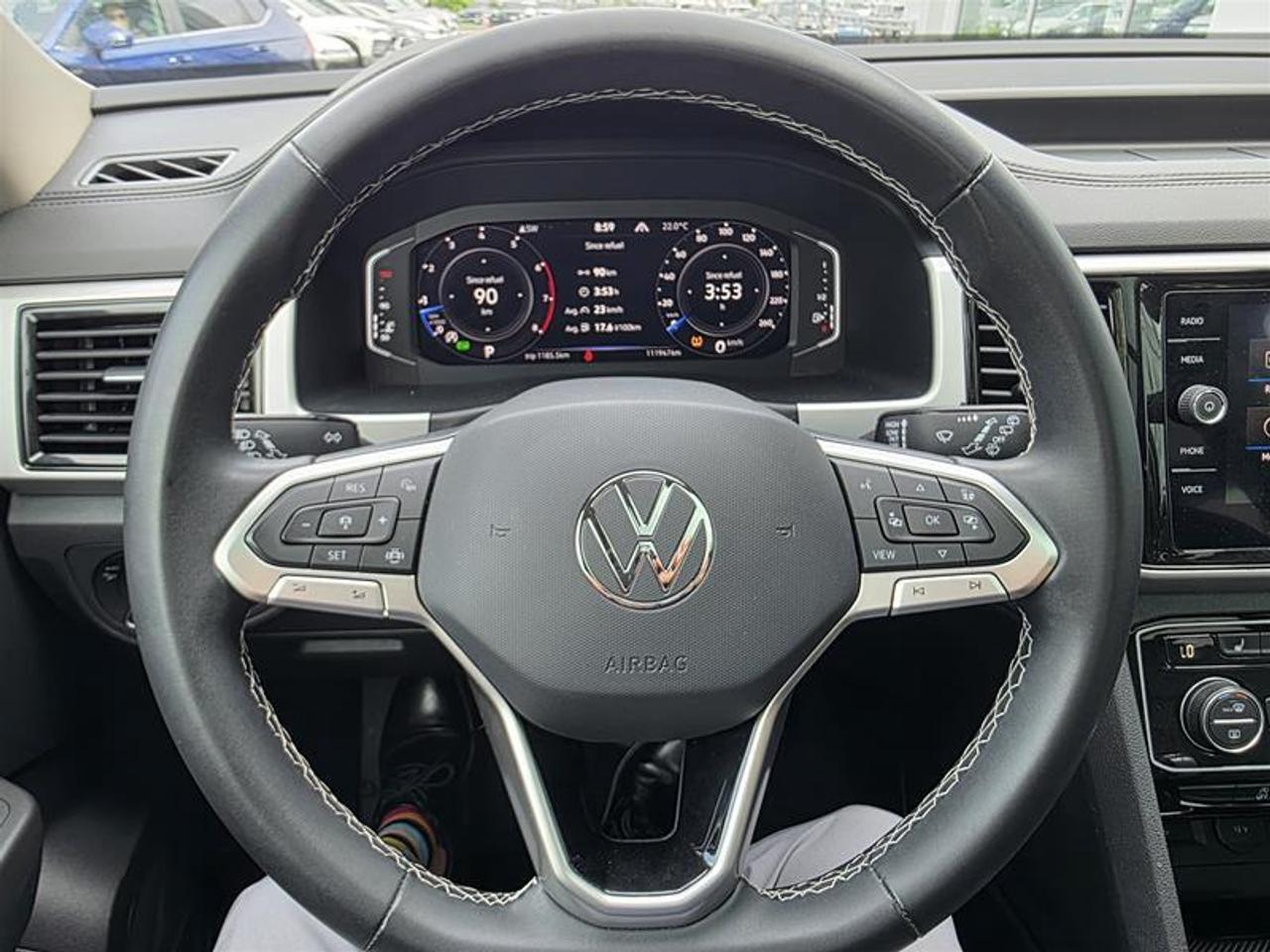 2022 Volkswagen Atlas Highline 3.6L 8sp at w/Tip 4MOTION Photo