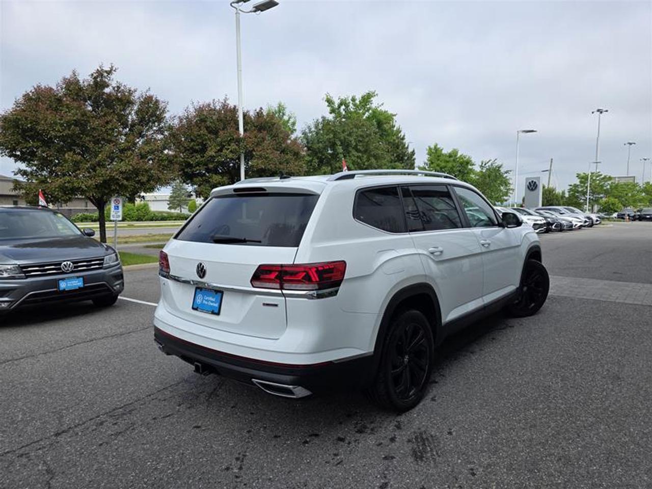 2022 Volkswagen Atlas Highline 3.6L 8sp at w/Tip 4MOTION Photo