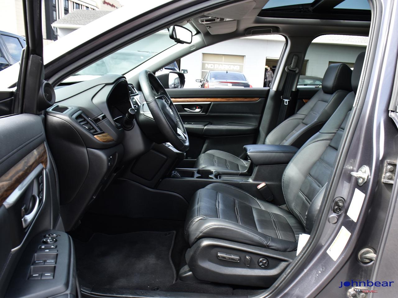 2019 Honda CR-V Touring Photo