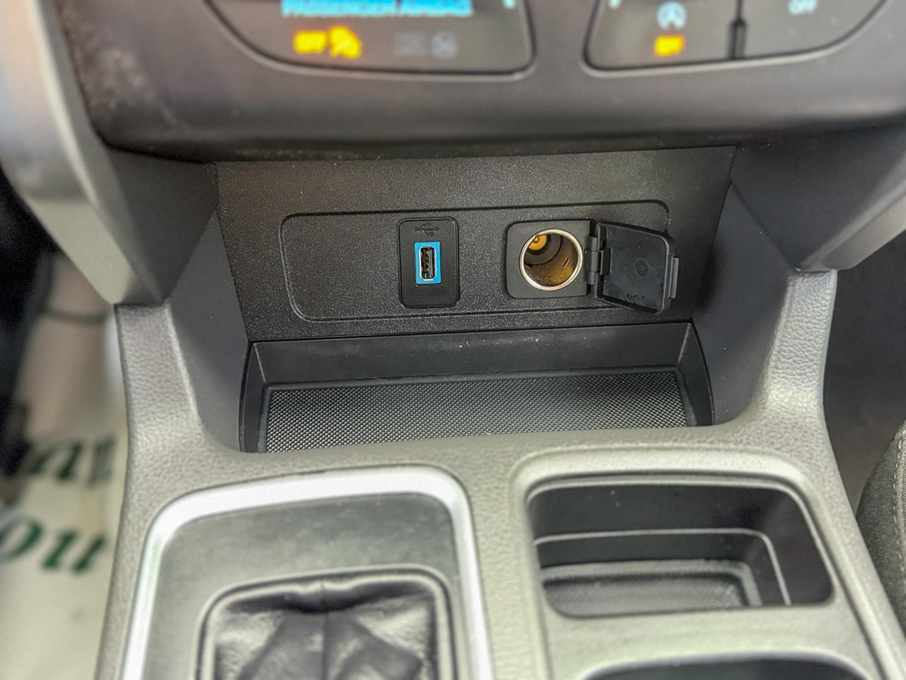 2017 Ford Escape SE/ AWD/1 OWNER/LOW KM/CAMERA/FUEL EFFICIENT/1.5L Photo