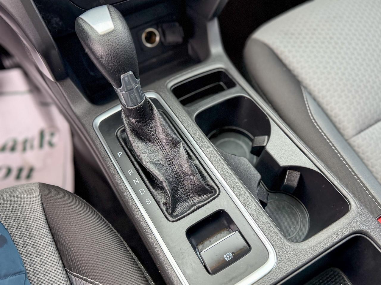 2017 Ford Escape SE/ AWD/1 OWNER/LOW KM/CAMERA/FUEL EFFICIENT/1.5L Photo