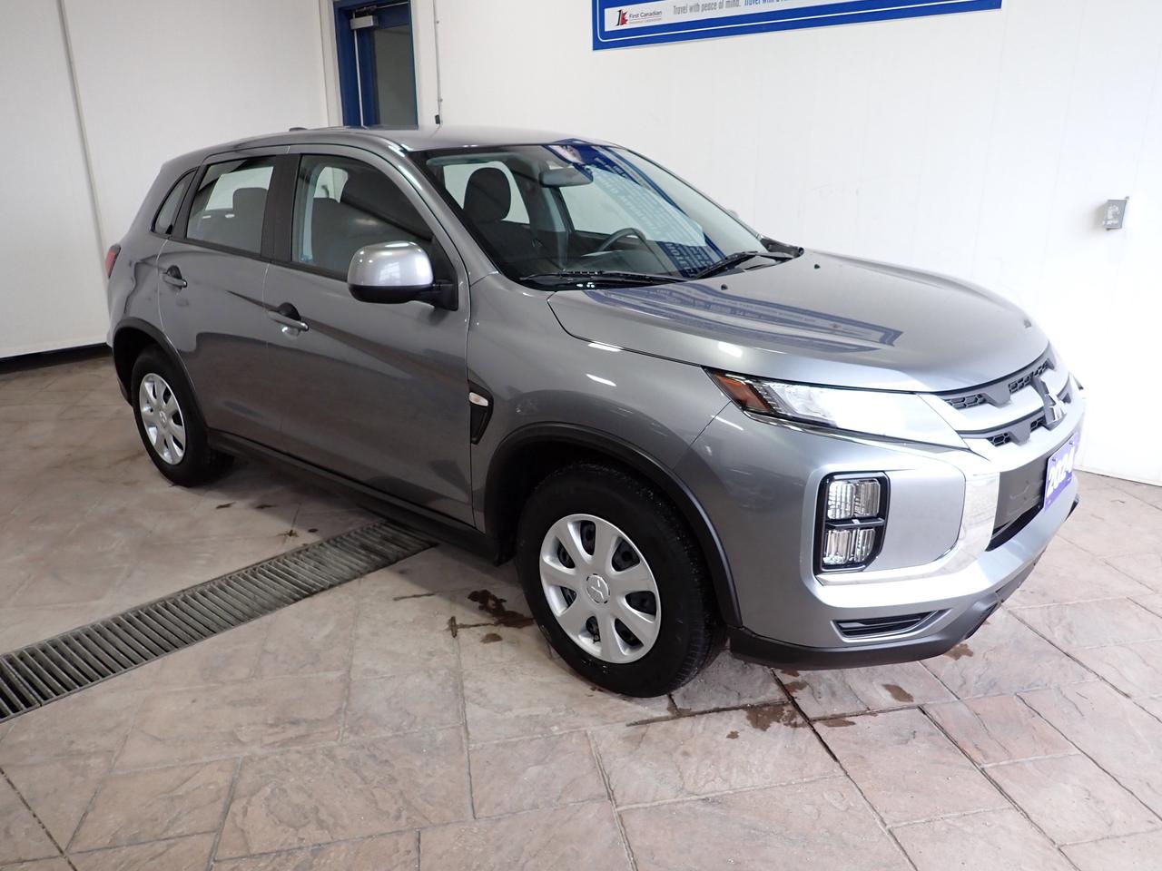 2024 Mitsubishi RVR AWD 4DR Photo