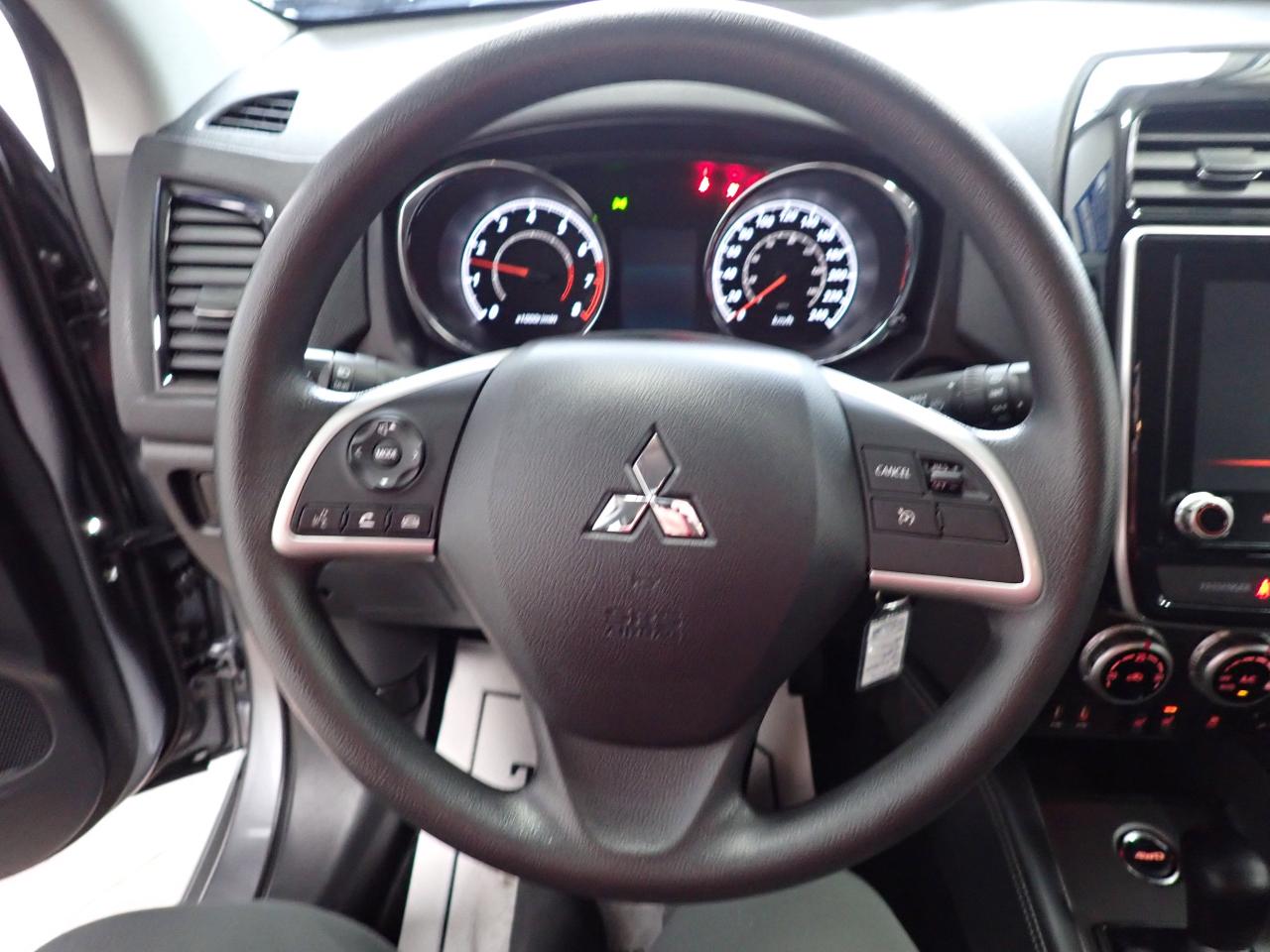 2024 Mitsubishi RVR AWD 4DR Photo