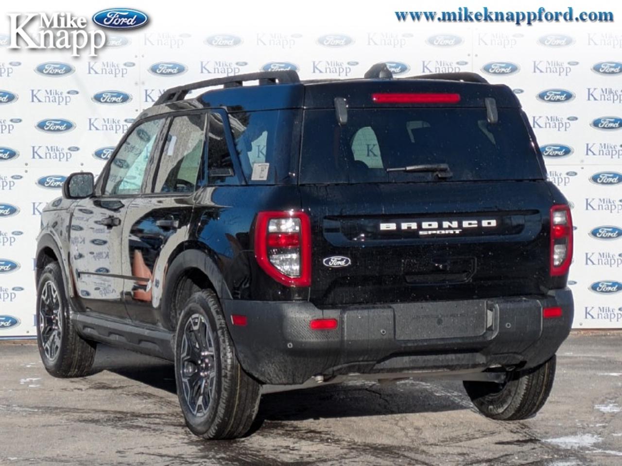 2026 Ford Bronco Sport Outer Banks Photo2
