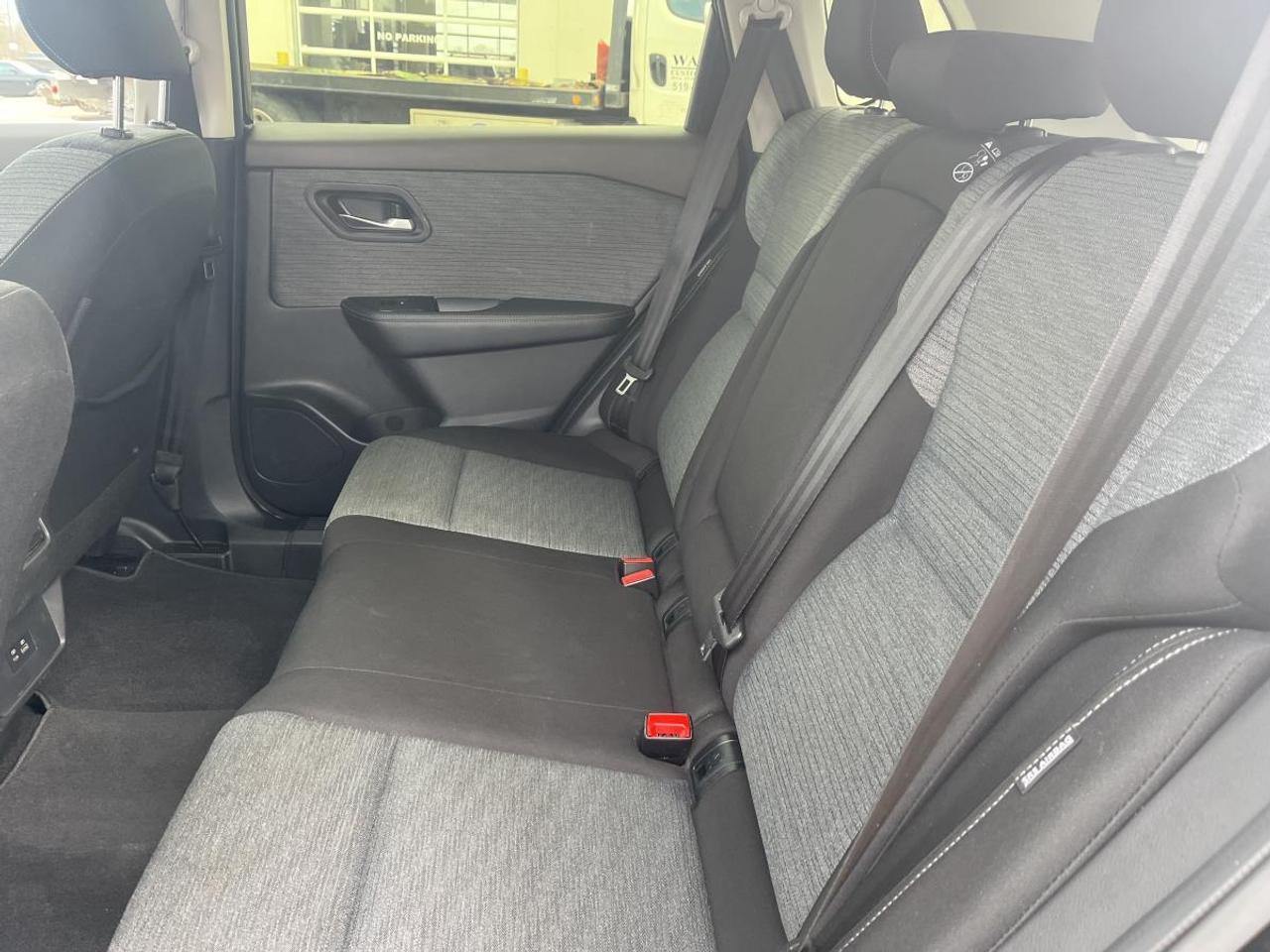 2023 Nissan Rogue AWD SV Moonroof Photo