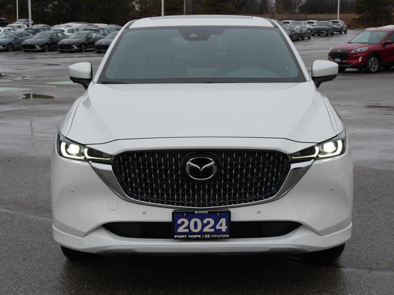 2024 Mazda CX-5 Signature AWD at Photo