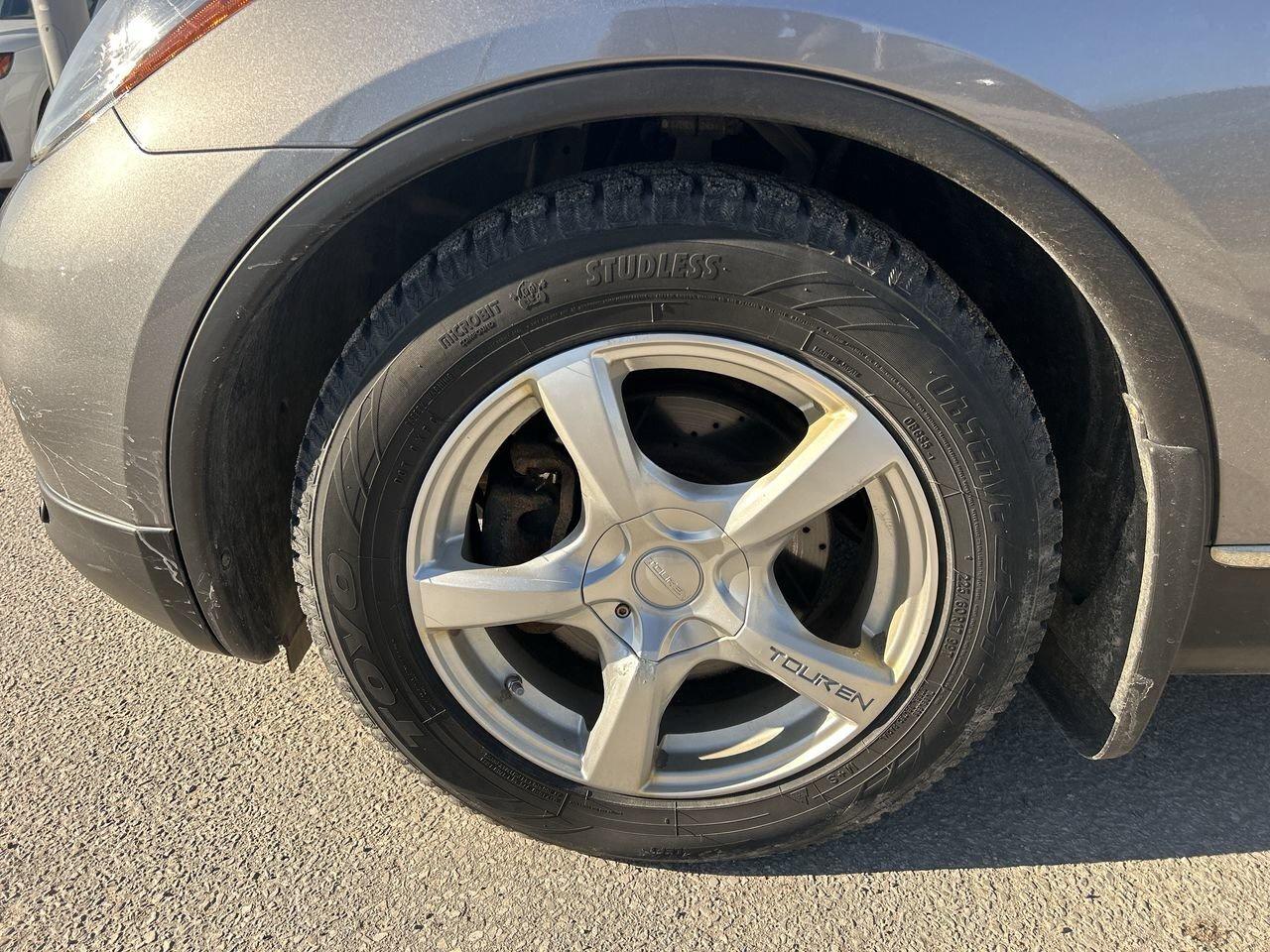 2015 Infiniti QX50 Wagon   Accident-Free Photo