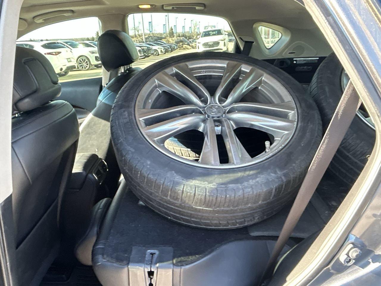 2015 Infiniti QX50 Wagon   Accident-Free Photo