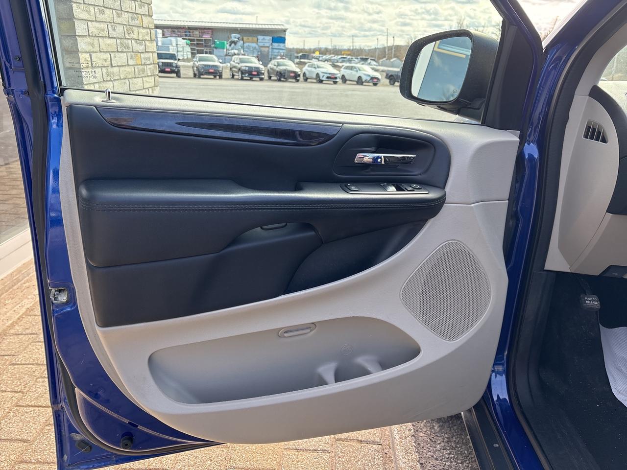 2018 Dodge Grand Caravan CANADA VALUE PACKAGE Photo