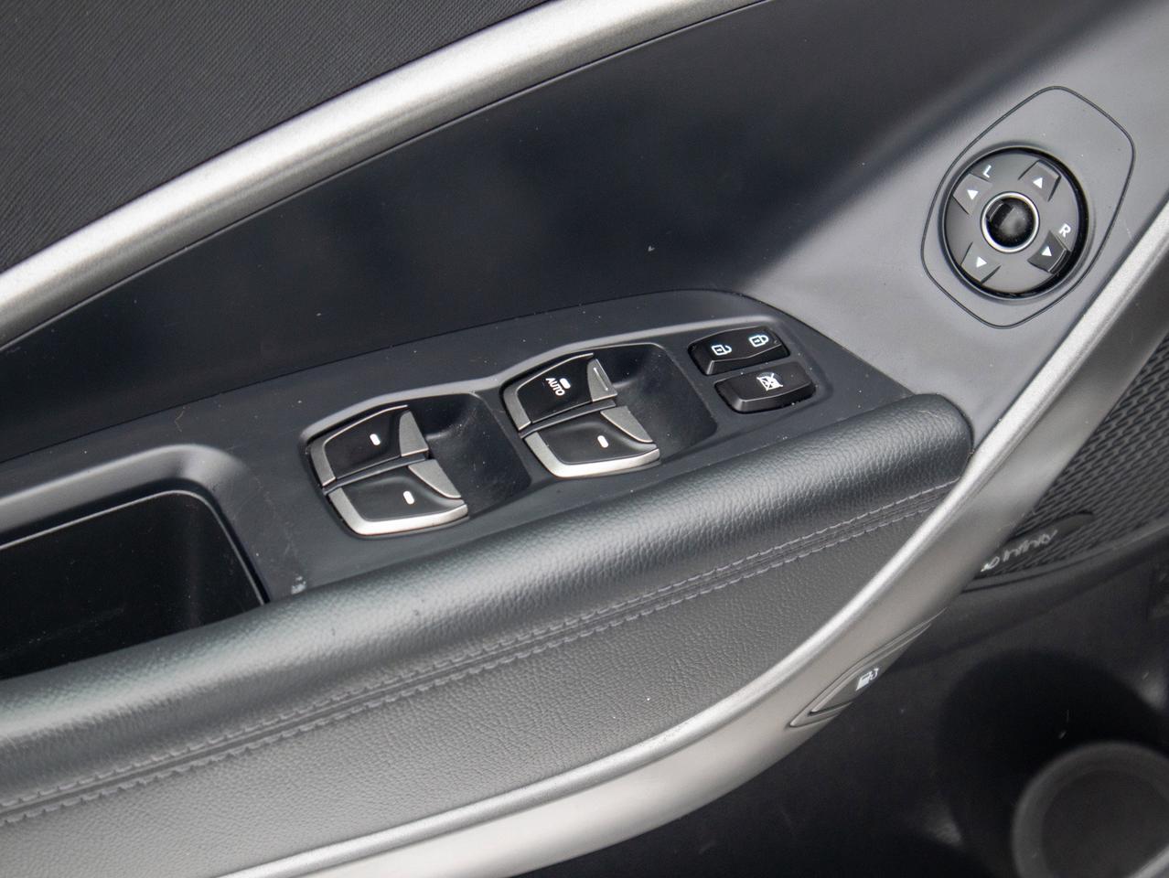 2014 Hyundai Santa Fe Sport Limited - Navigation System   Cooled Seats Photo