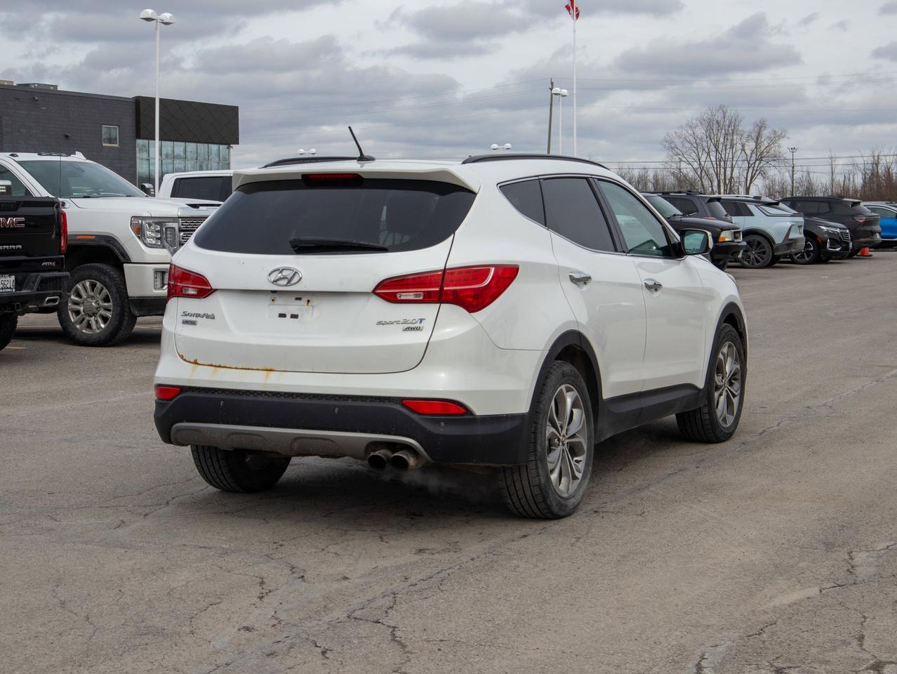 2014 Hyundai Santa Fe Sport Limited - Navigation System   Cooled Seats Photo