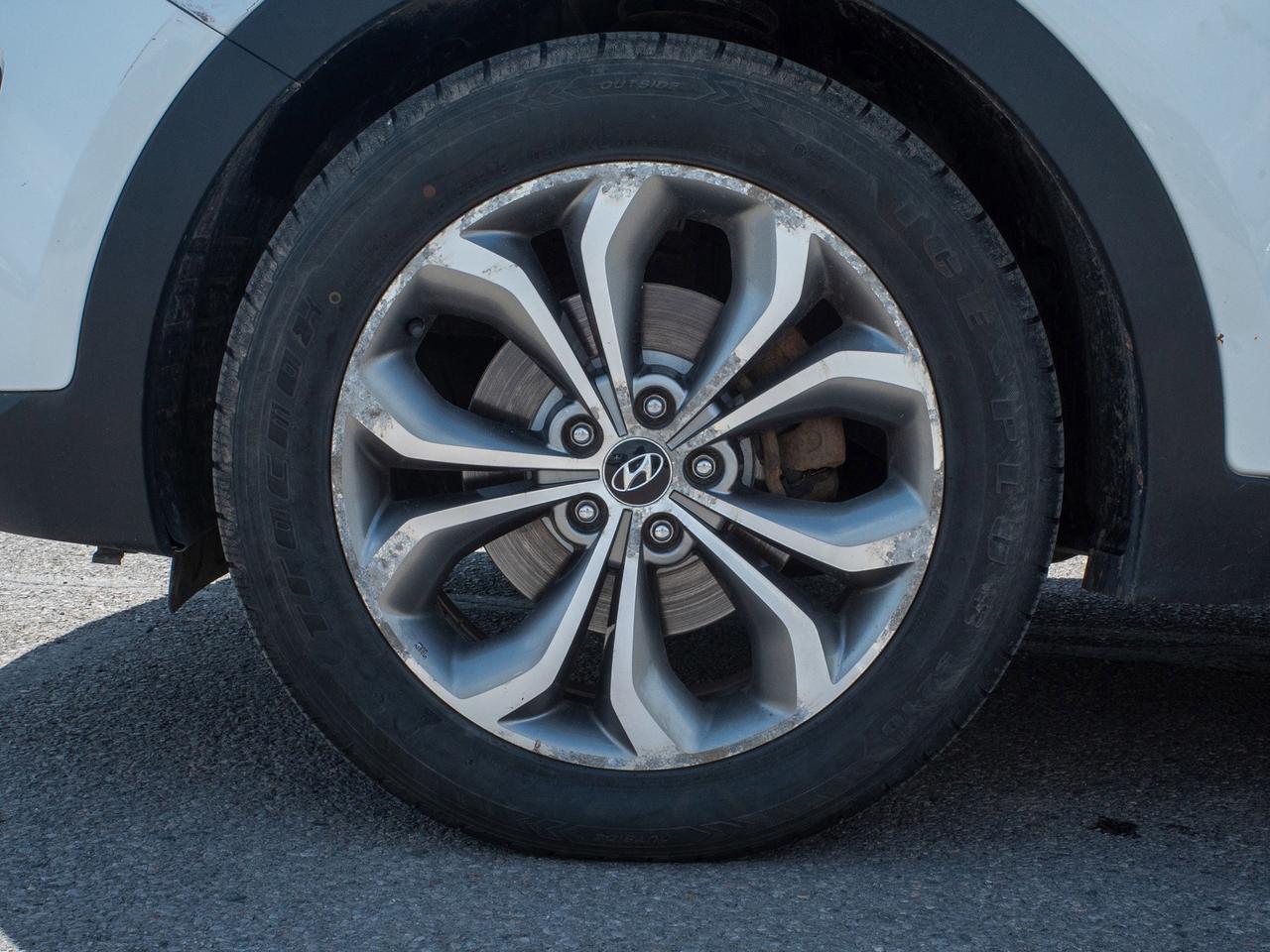 2014 Hyundai Santa Fe Sport Limited - Navigation System   Cooled Seats Photo