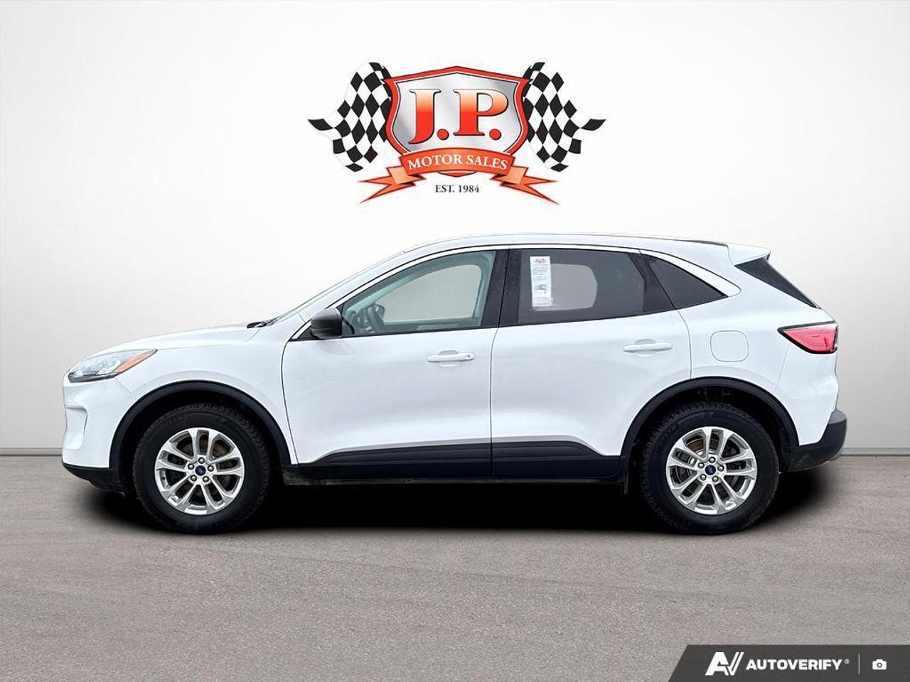 2022 Ford Escape SE BACKUP CAM   HEATED SEATS   LANE ASSIST   SIRIU Photo