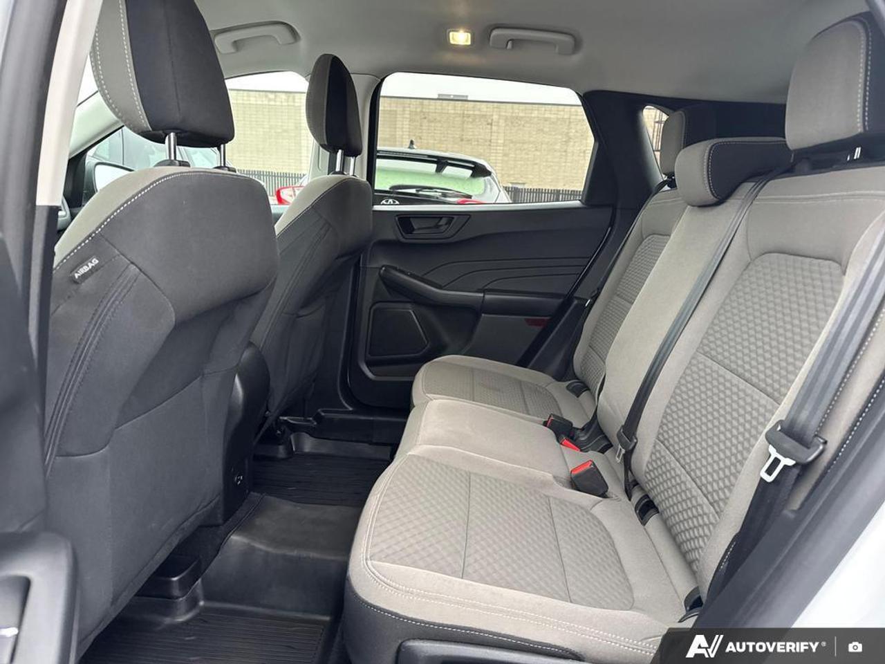 2022 Ford Escape SE BACKUP CAM   HEATED SEATS   LANE ASSIST   SIRIU Photo