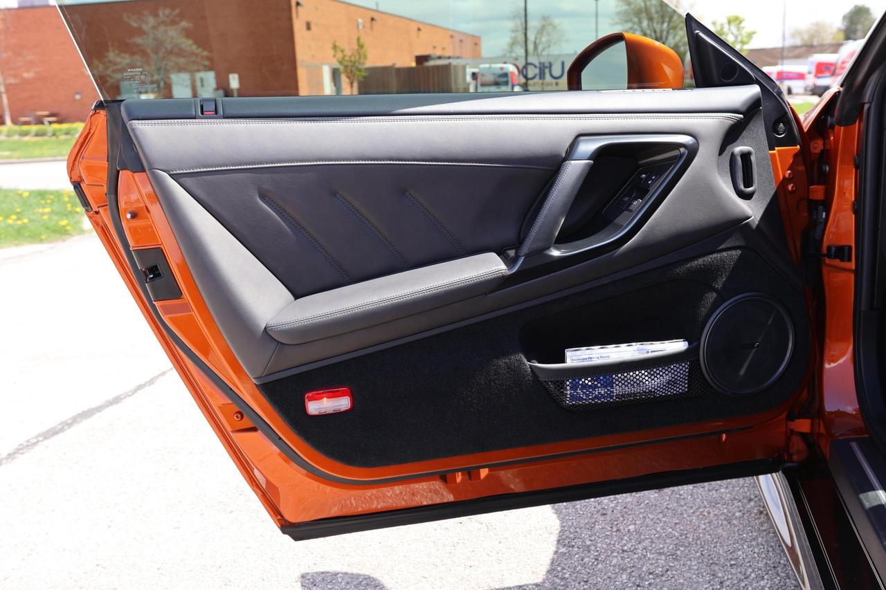 2018 Nissan GT-R PREMIUM/COUPE/NAV/LEATHER/B CAM/P SENSORS/KEYLESS/ Photo