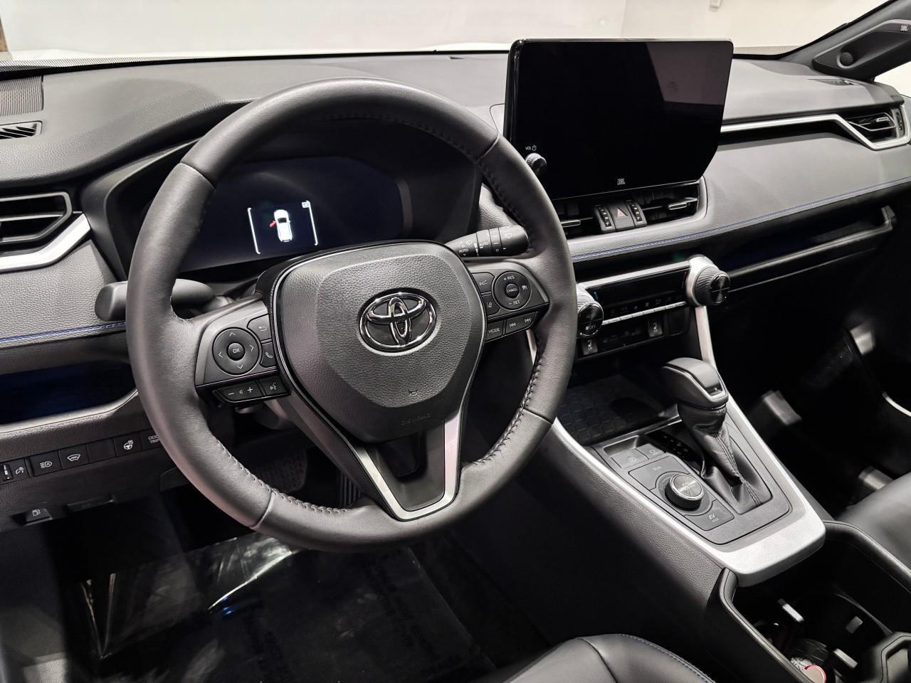 2025 Toyota RAV4 Hybrid XSE Photo