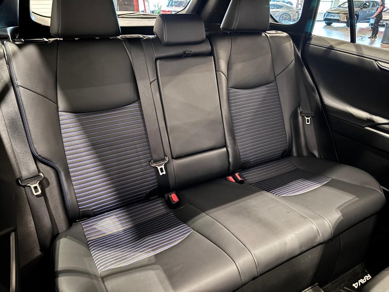 2025 Toyota RAV4 Hybrid XSE Photo