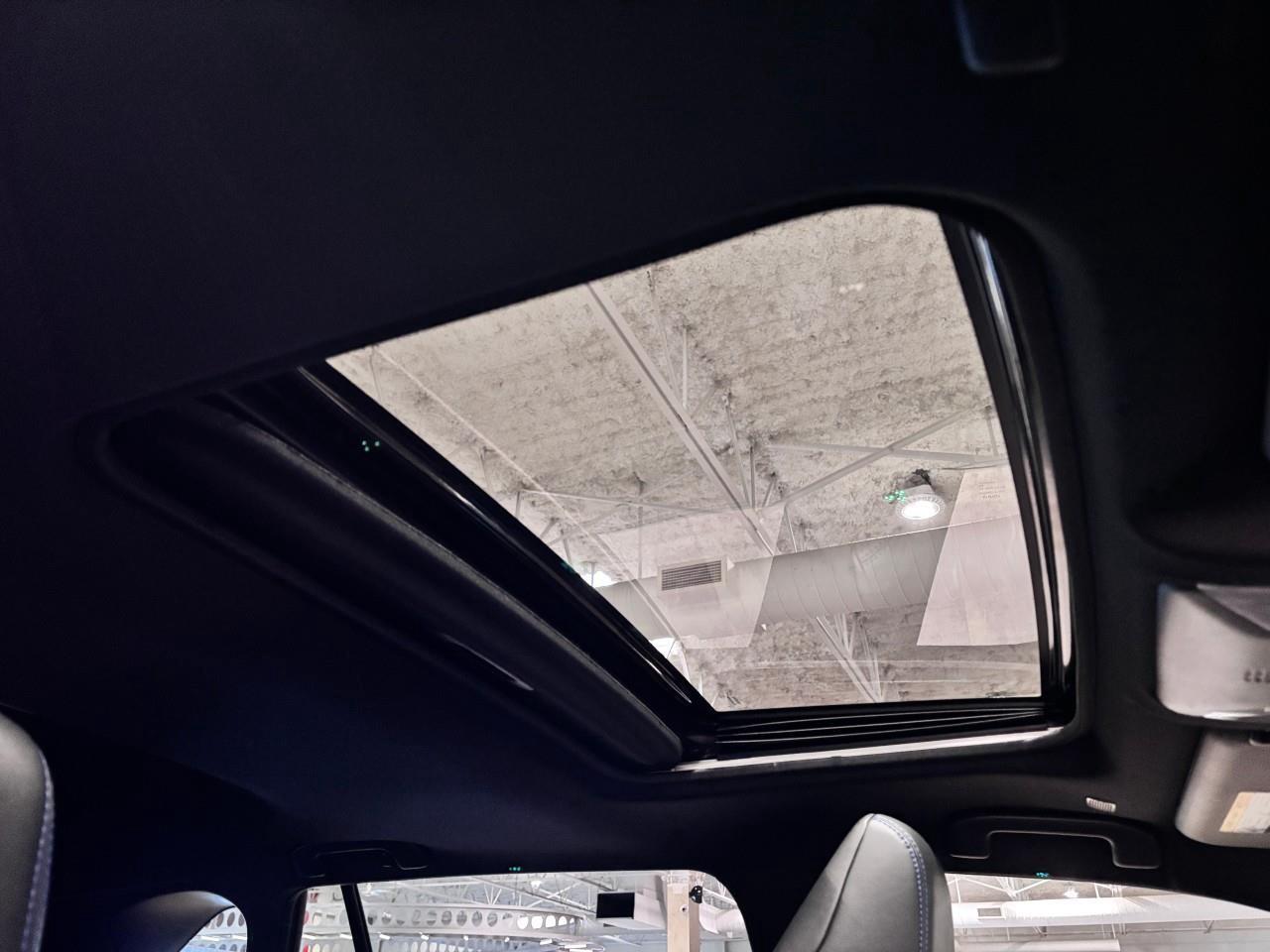 2025 Toyota RAV4 Hybrid XSE Photo