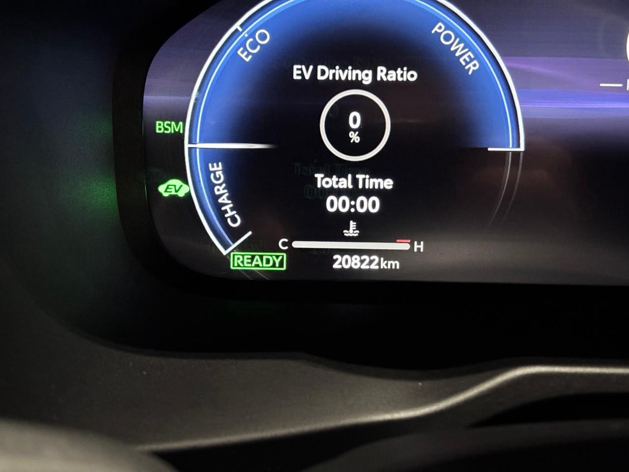 2025 Toyota RAV4 Hybrid XSE Photo