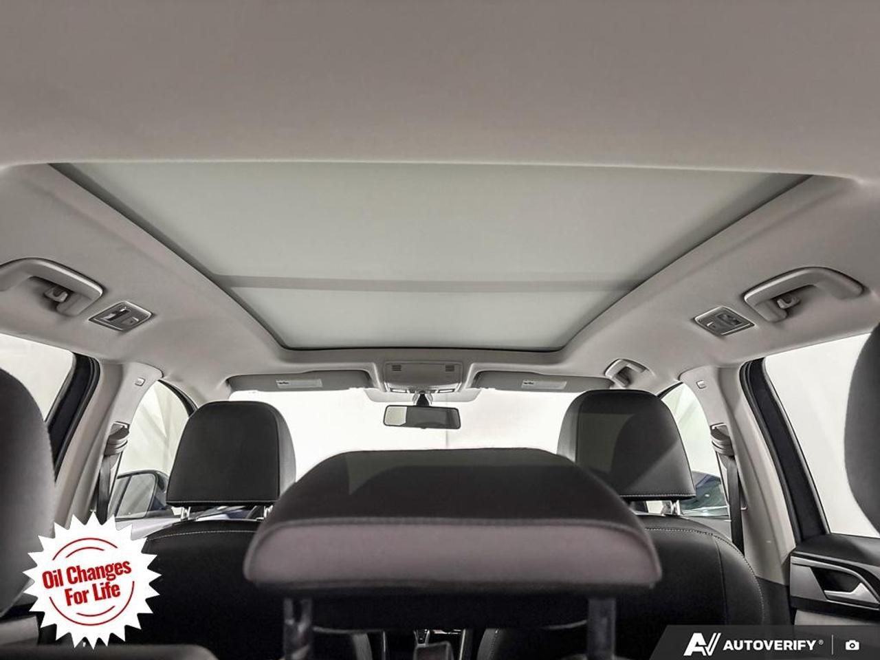 2022 Volkswagen Taos Comfortline 4Motion Photo