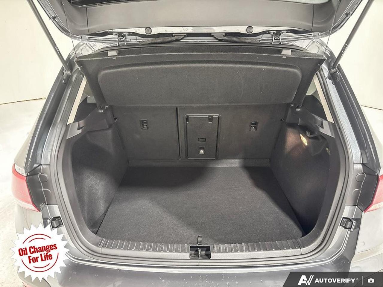 2022 Volkswagen Taos Comfortline 4Motion Photo