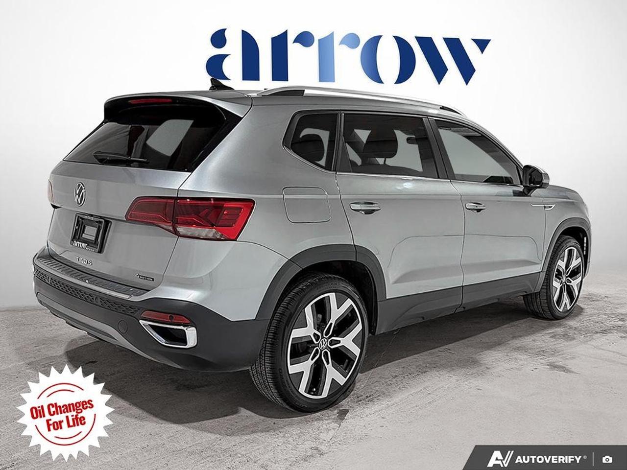 2022 Volkswagen Taos Highline 4MOTION Photo