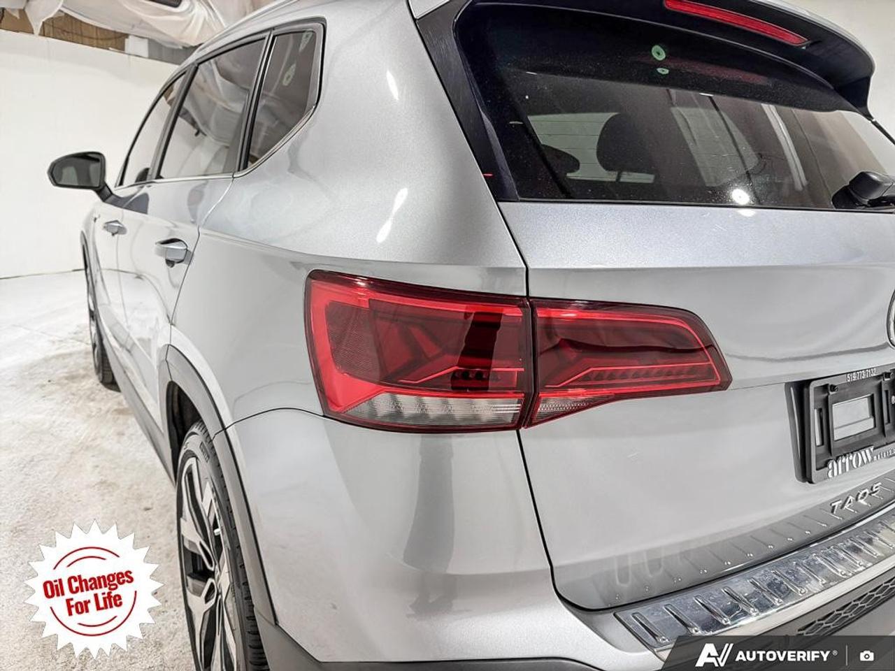 2022 Volkswagen Taos Highline 4MOTION Photo