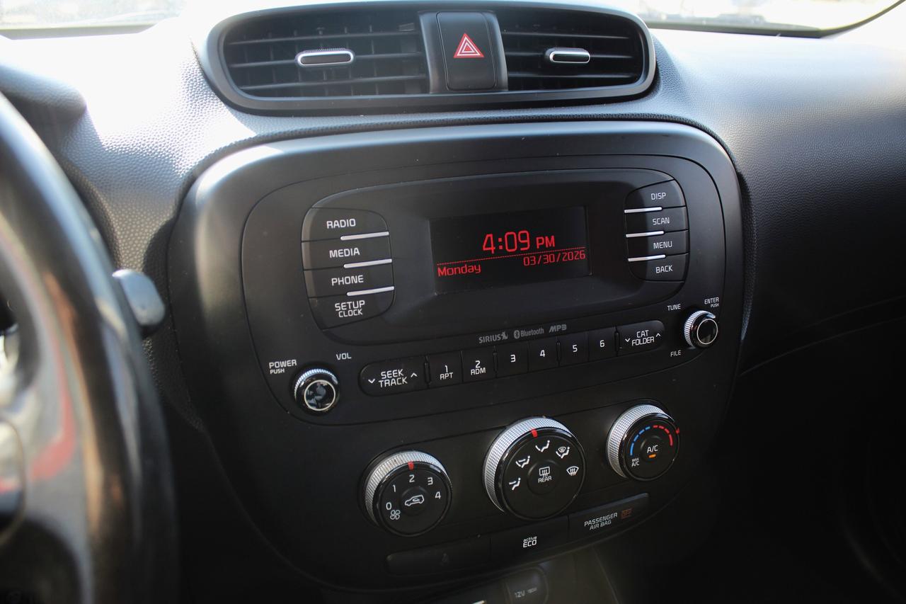 2015 Kia Soul LX Photo